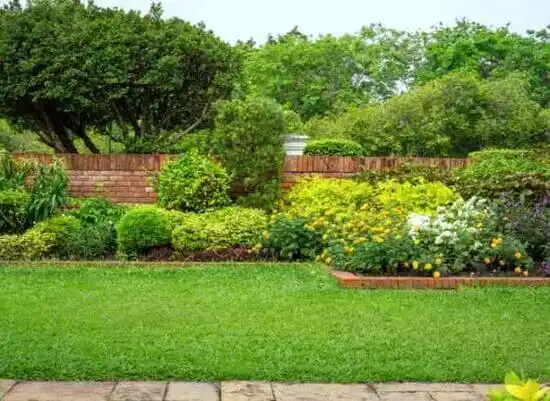 landscaping services Mount Aetna